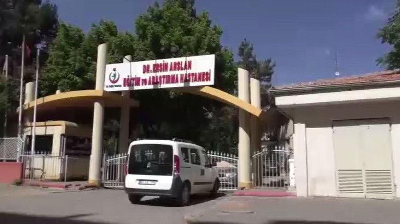 EXCLUSIF : des pickups acheminaient les combattants de Daesh blessés dans des hôpitaux turcs (VIDEO)