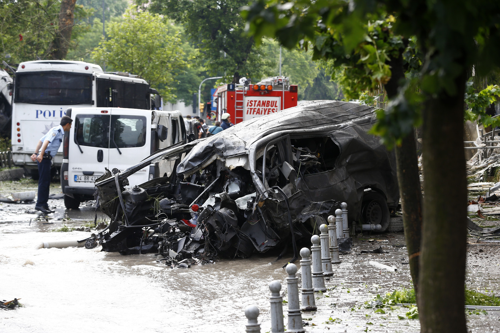 Turquie : 11 morts et 36 blessés dans une explosion près d’un arrêt de bus à Istanbul 