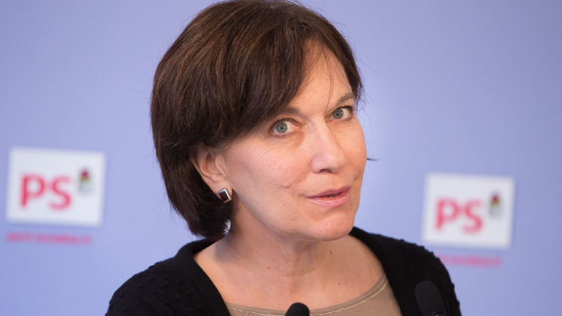 La ministre des Familles confirme une ouverture de la PMA en faveur des couples lesbiens