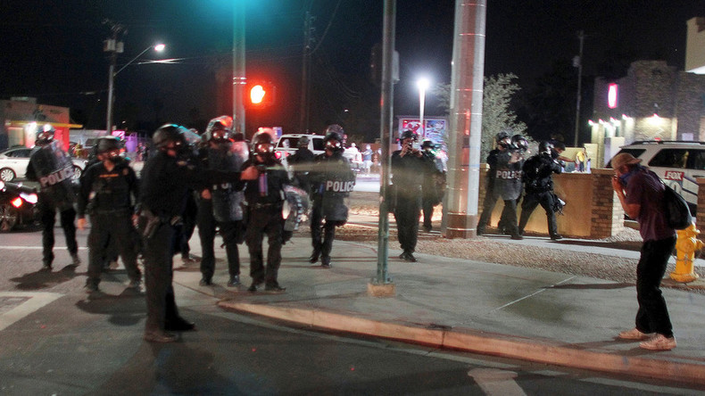 La police de Phoenix use de gaz lacrymogène au rassemblement de Black Lives Matter (PHOTOS, VIDEOS)