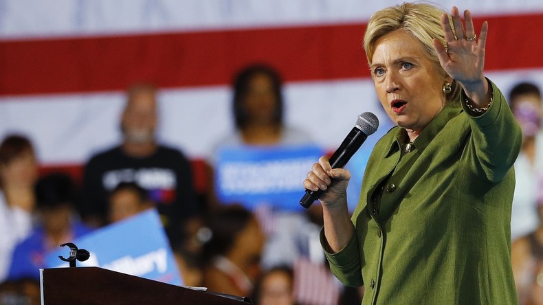 Le directeur de campagne d’Hillary accuse la Russie de la fuite des e-mails du CND pour aider Trump