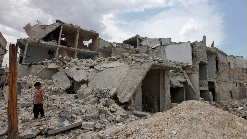 L’armée russe ouvre des couloirs humanitaires à Alep, des combattants tentent d'en bloquer l’accès
