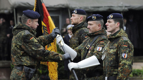 Des militaires allemands lors d'une cérémonie commémorative de la Seconde Guerre mondiale à Strasbourg, en 2010.