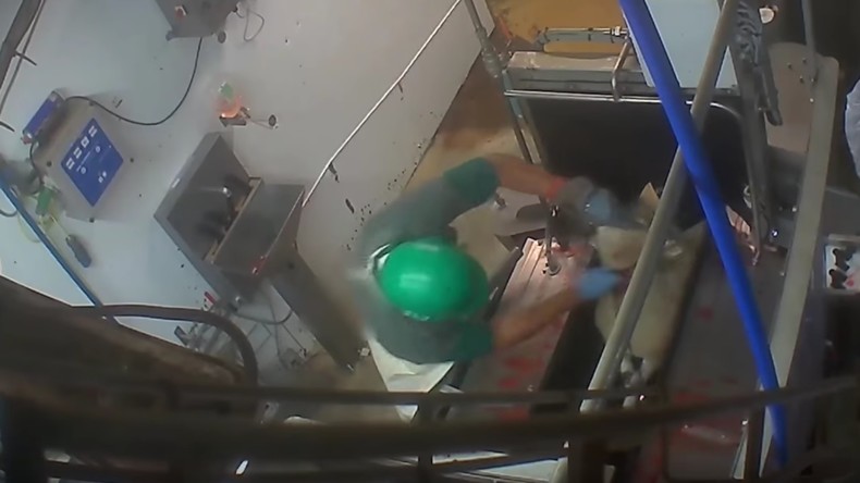 Dans une nouvelle vidéo choc, L214 révèle la face cachée de l'Aïd el-Kebir dans un abattoir français