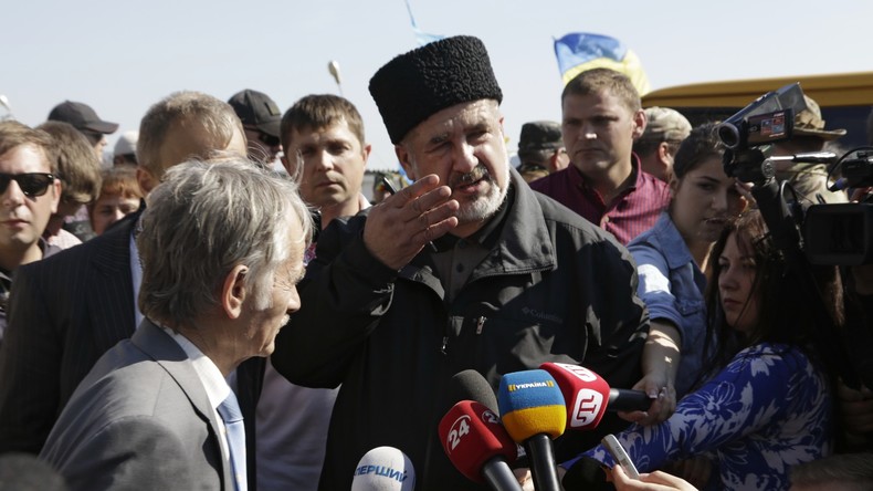 Des extrémistes ukrainiens bloquent momentanément la frontière entre la Crimée et l’Ukraine