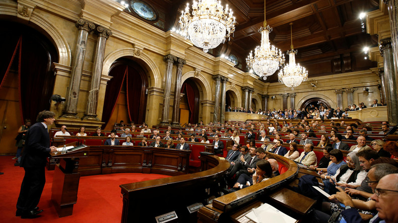 Espagne : la majorité du parlement catalan en faveur d'un référendum sur l'indépendance
