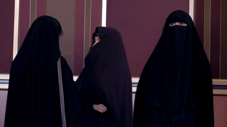 La Bulgarie interdit le port du voile intégral face à la montée du salafisme