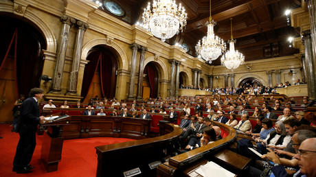 Le président catalan devant le parlement