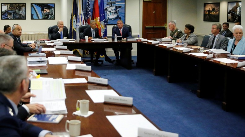 Obama discuterait avec ses conseillers du bombardement des positions militaires syriennes