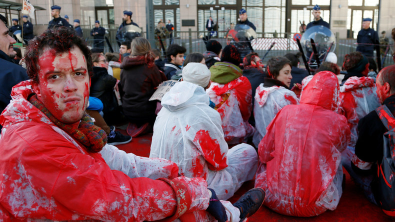 Des activistes tentent de perturber la signature du CETA à Bruxelles : 16 interpellations