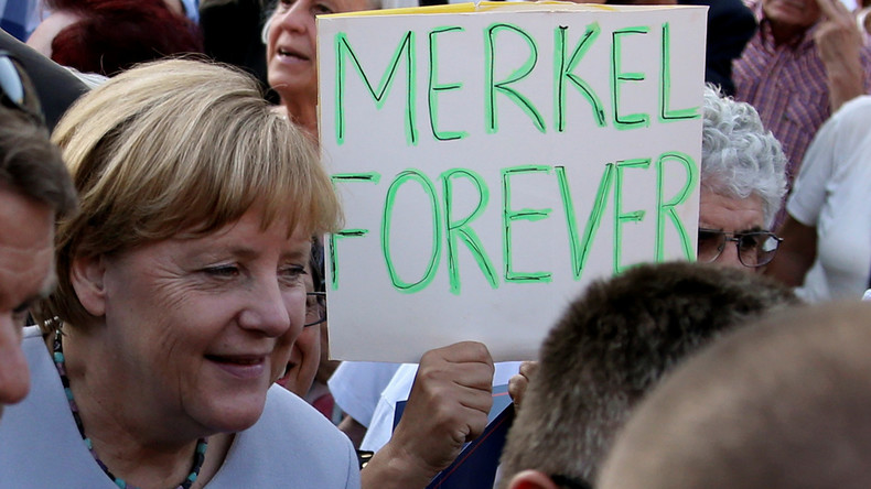 Angela Merkel annonce sa candidature pour un quatrième mandat en 2017