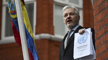 Le fondateur de WikiLeaks Julian Assange livre une interview à John Pilger diffusée en exclusivité sur RT