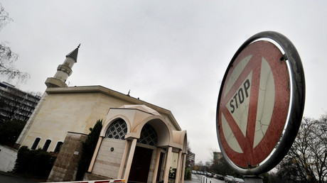 Une mosquée en Suisse, avant le vote sur l'interdiction des minarets de 2009.
