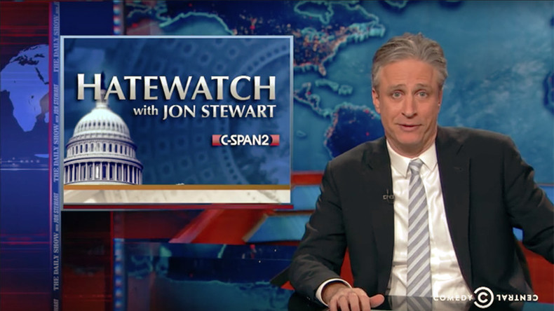 «Désinformation » : Jon Stewart appelle les médias mainstream à vérifier, eux aussi, leurs sources