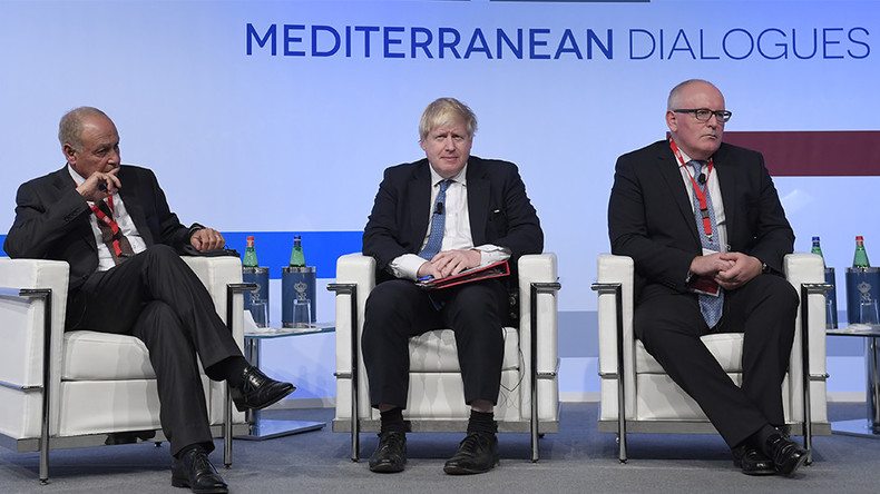 Boris Johnson sait aussi critiquer l'Arabie saoudite, et l'accuse de trahir l'islam