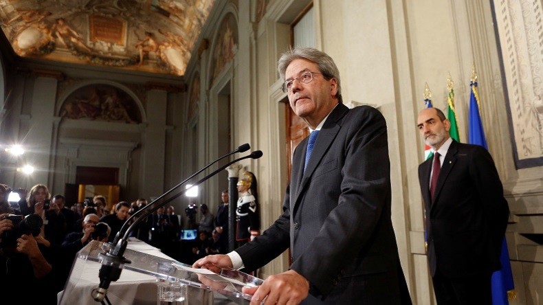 Matteo Renzi remplacé par Paolo Gentiloni à la tête du gouvernement italien