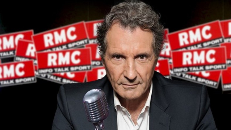 Bourdin demande aux internautes si les médias mentent... et le regrette aussitôt