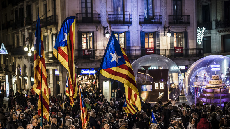 Rencontre au sommet des indépendantistes catalans pour préparer un référendum en 2017