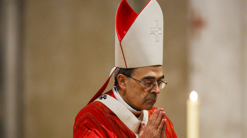 Le cardinal Barbarin admet son «réveil tardif» face aux scandales pédophiles qui ont agité l'Eglise