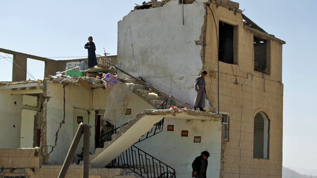Une maison de Sanaa dévastée par un bombardement de la coalition militaire dirigée par l'Arabie saoudite