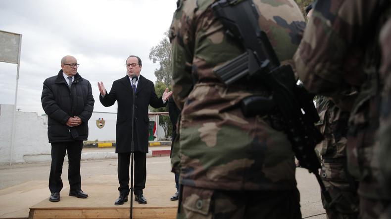 Le président français en Irak, au plus près du front anti-Daesh