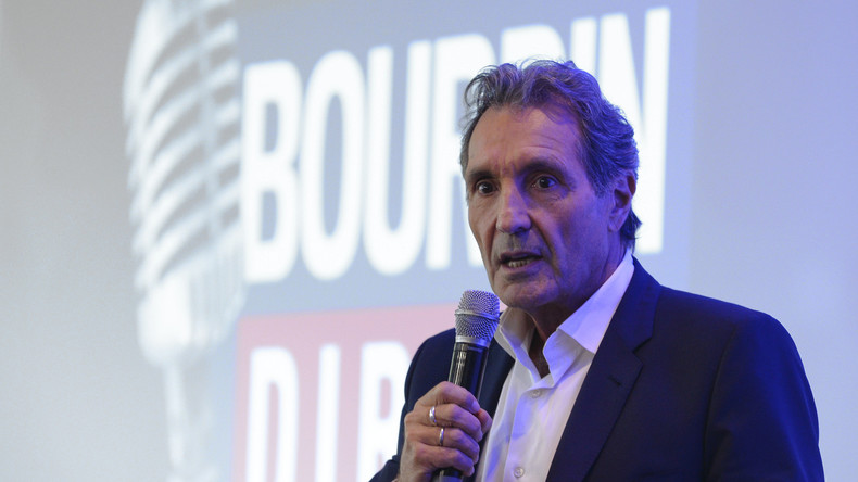 La France doit-elle sortir de l'UE ? L'interprétation litigieuse de Bourdin enrage Twitter
