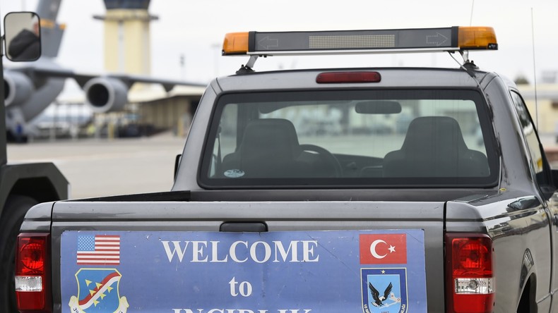 La Turquie menace de cesser de prêter la base d'Incirlik à la coalition américaine contre Daesh