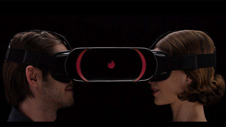 L’application de rencontres Tinder présente un casque pour des rancards en réalité virtuelle (VIDEO)