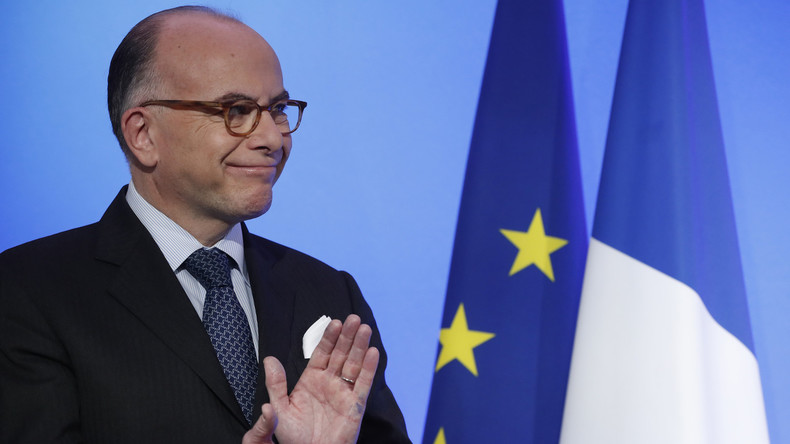 Bernard Cazeneuve veut construire une «défense européenne indépendante»