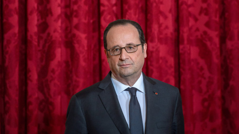 «Allo, Donald, c’est François ! Qui ça ?»: quand on se moque de la conversation d’Hollande et Trump