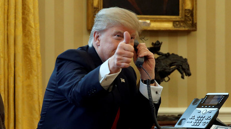 Donald Trump au téléphone