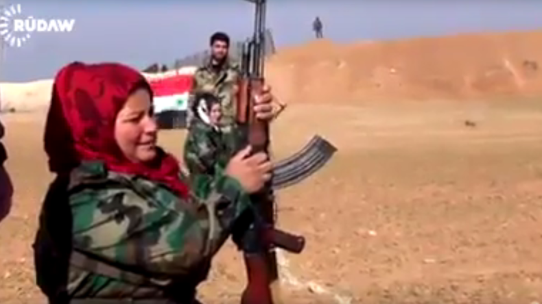 Un bataillon de femmes combattantes veille sur une province du nord de la Syrie (VIDEO)