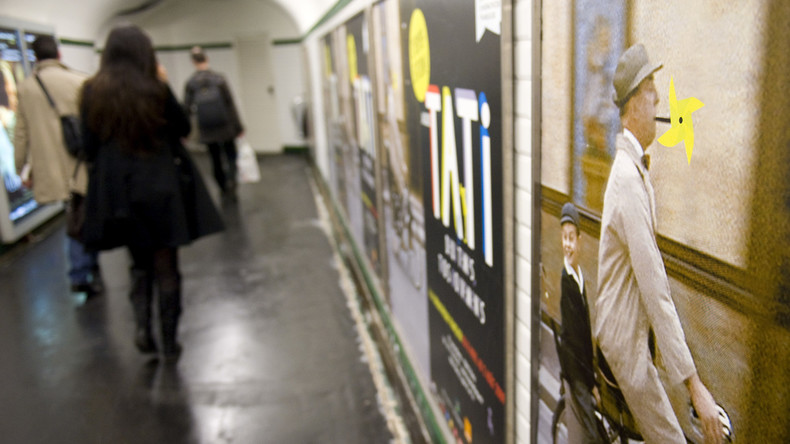 Une vidéo d'un maître-chien agressant un SDF dans le métro indigne les usagers (VIDEO)