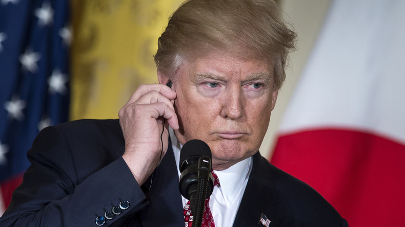 Quand Donald Trump n'a pas d'oreillette et fait semblant de comprendre le japonais (IMAGES)