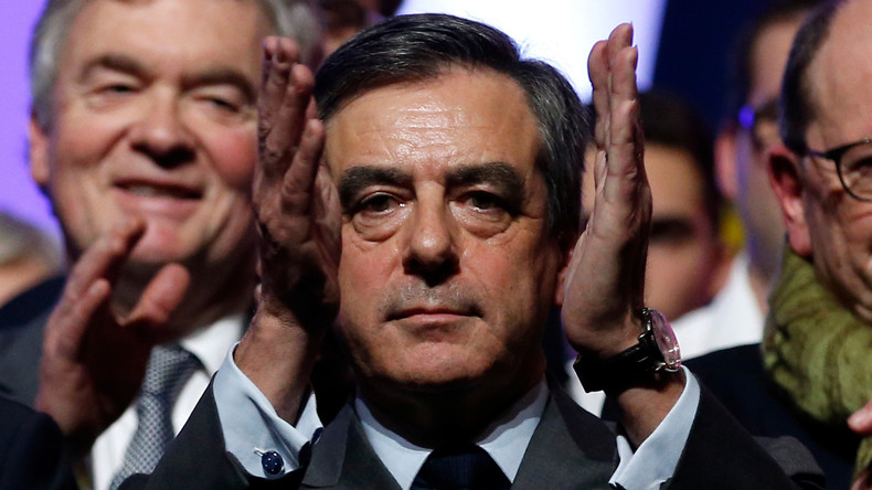 La droite réactiverait l'idée d'un plan B à Fillon face aux défections des élus et des militants