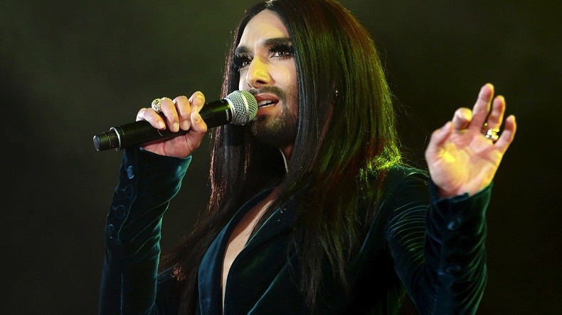 La femme à barbe Conchita Wurst, c'est fini !