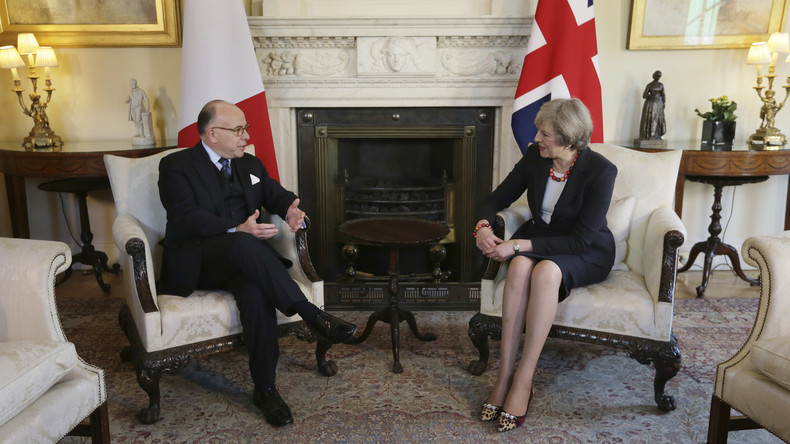 Theresa May veut maintenir une relation forte avec la France après le Brexit