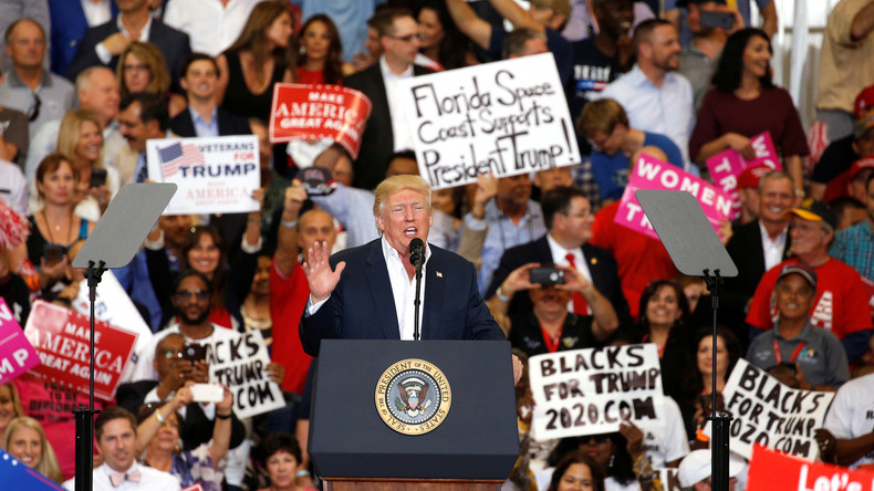 Quand Trump évoque un mystérieux incident impliquant des migrants en Suède (VIDEO)