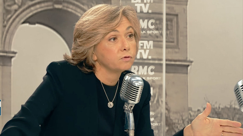 «Il n'a pas la carrure» : Valérie Pécresse charge Emmanuel Macron