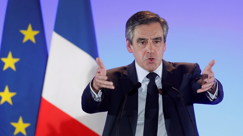 Fillon fustige le gouvernement pour un «climat de quasi-guerre civile» qui perturbe la campagne