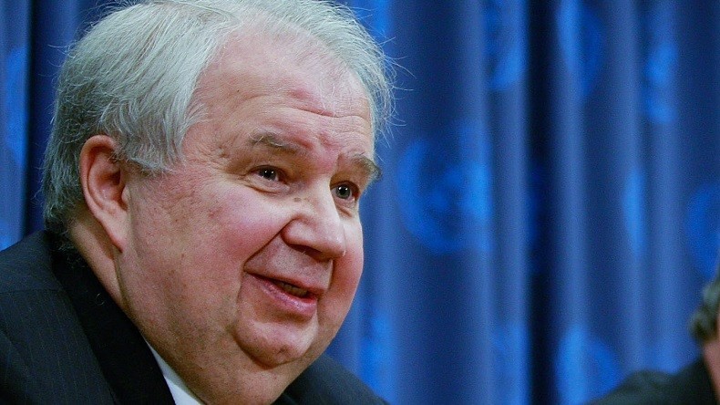 La star de Sex and the City ironise sur l’ambassadeur russe aux USA… et reçoit une réponse de Moscou