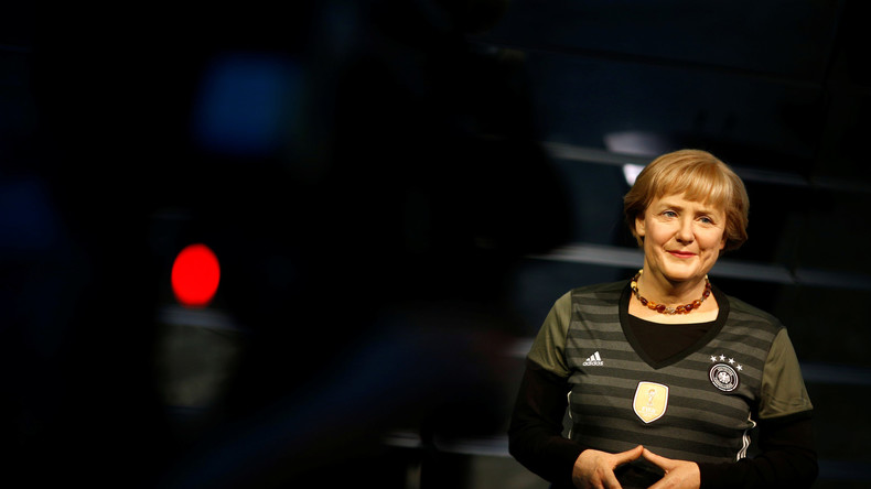 Crise migratoire : Merkel voulait fermer les frontières... mais y a renoncé à la dernière minute