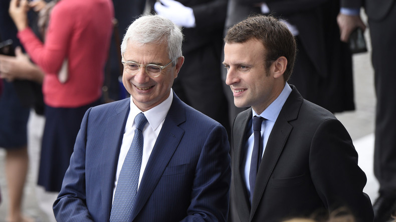 La Ve République «épuisée», Bartolone n'exclut pas de voter Macron pour contrer Le Pen