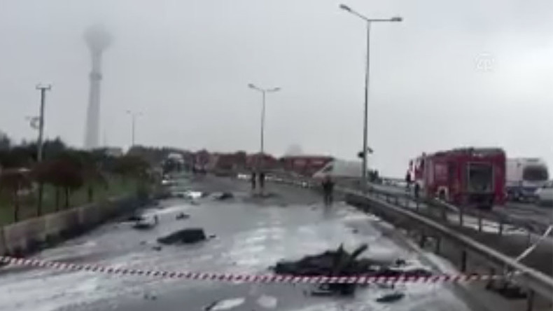 Istanbul : le crash d'un hélicoptère fait sept morts, dont des Russes (IMAGES)