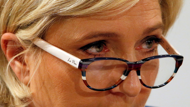 Le Pen qualifie sa convocation judiciaire d'«opération politique menée par le Parlement européen»