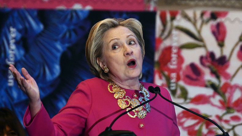 Hillary Clinton, déjà de retour ? L'ex-championne démocrate se dit prête à «sortir des bois» (VIDEO)