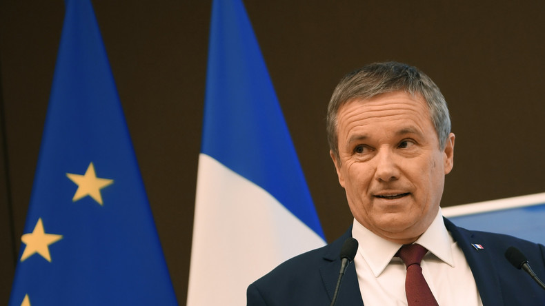Dupont-Aignan invite Fillon à retirer sa candidature pour le soutenir