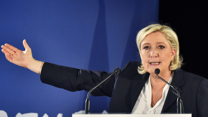 Marine Le Pen rend hommage à Philippe de Villiers, après le ralliement à demi-mot de ce dernier