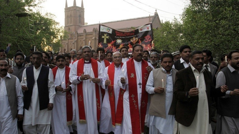 Pakistan : des chrétiens accusés de meurtre graciés s'ils se convertissent à l'islam ?