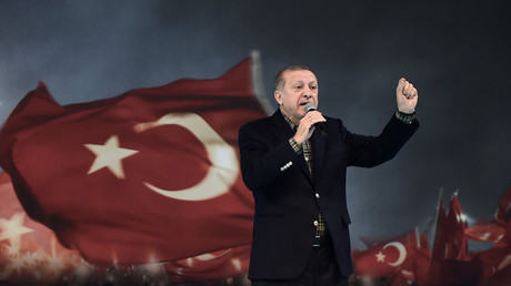 Le président turc lors d'un meeting à Istanbul